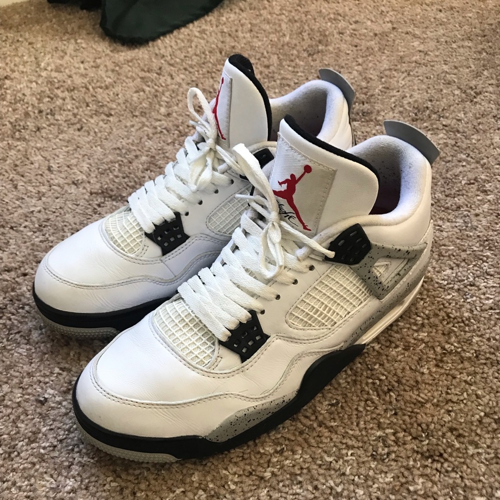 Jordan 4 White Cement size 9
